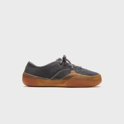 Camino Low Skate Sneakers