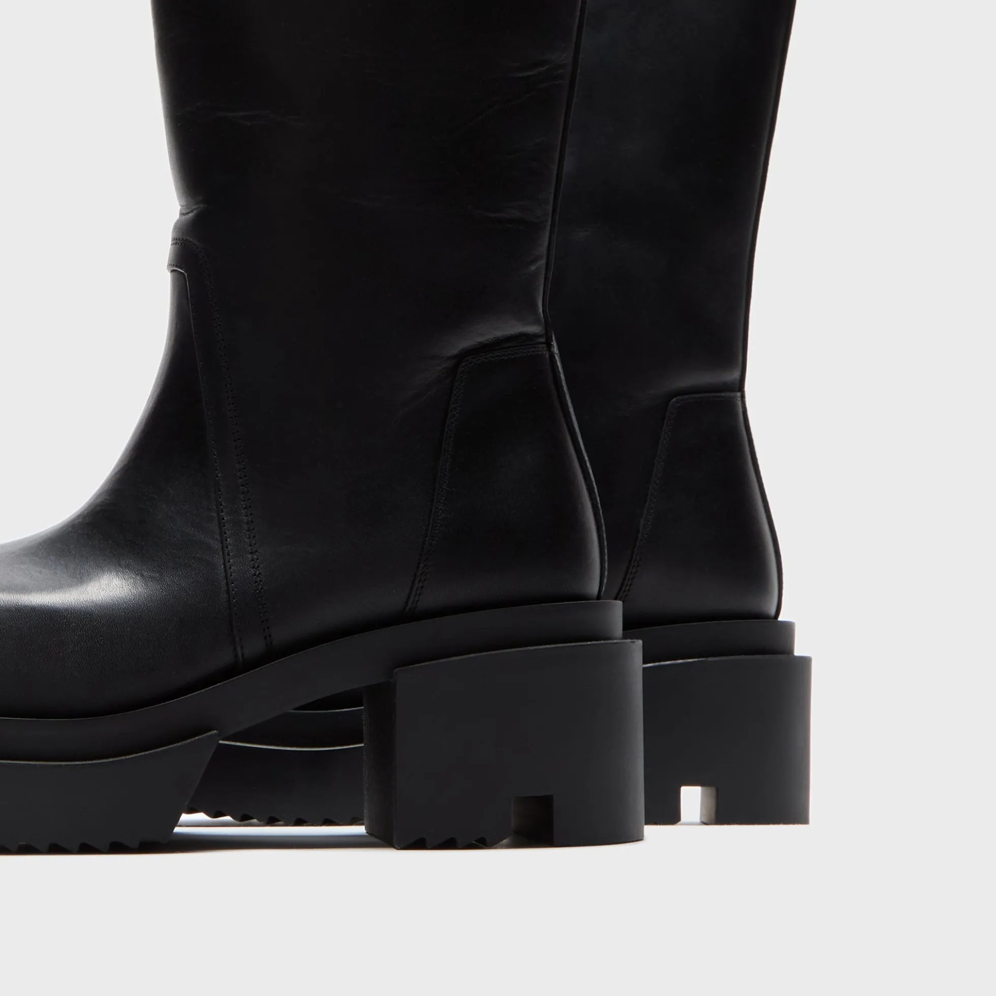 Concordians Calf Pull On Bogun Boots