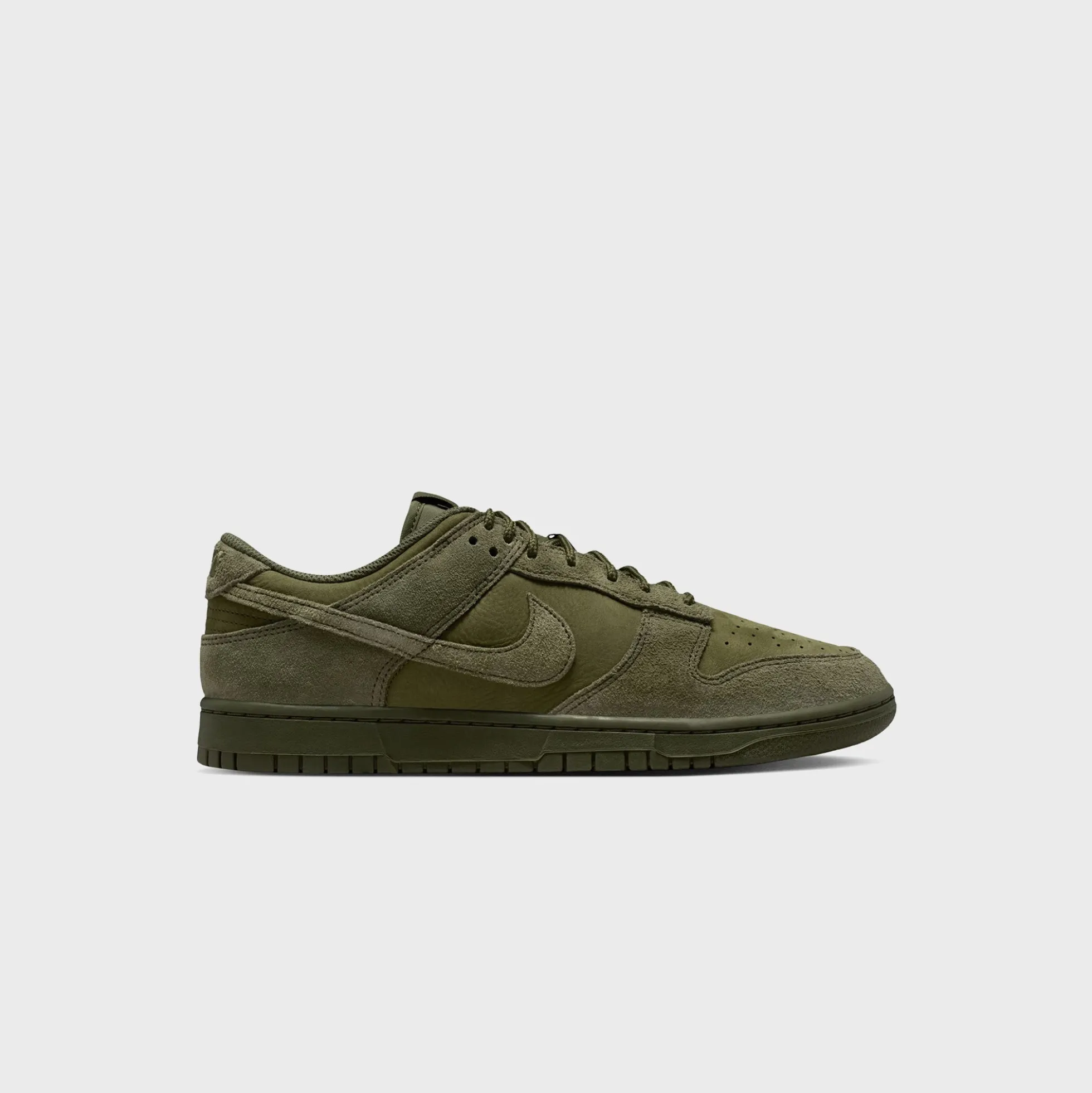 Dunk Low Retro SE