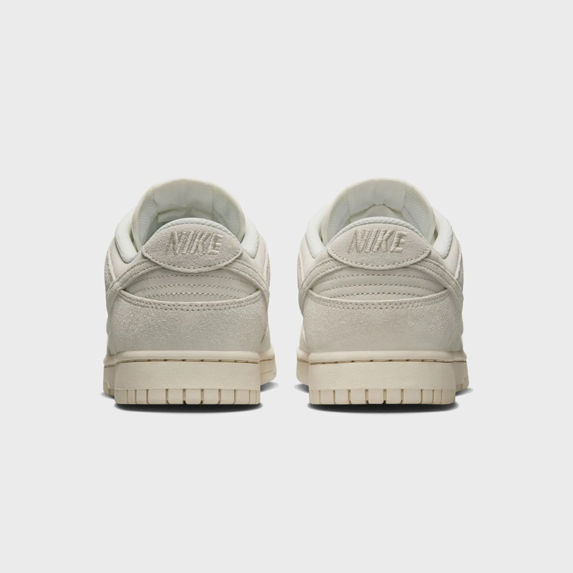 Dunk Low Retro SE