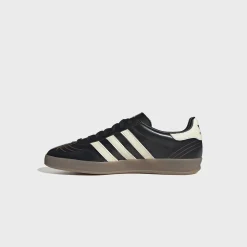 Gazelle Indoor