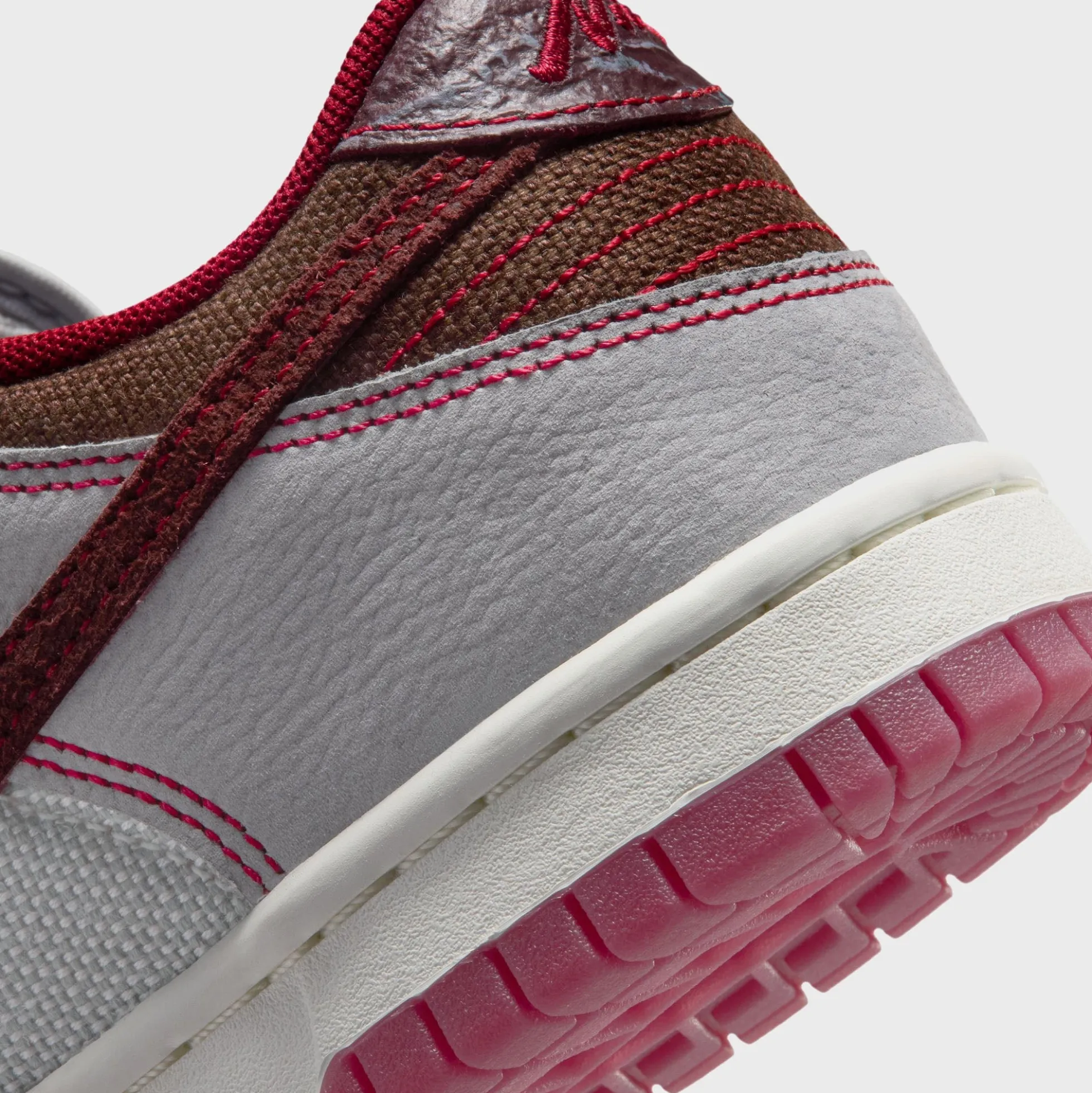 GS Dunk Low LV8 1