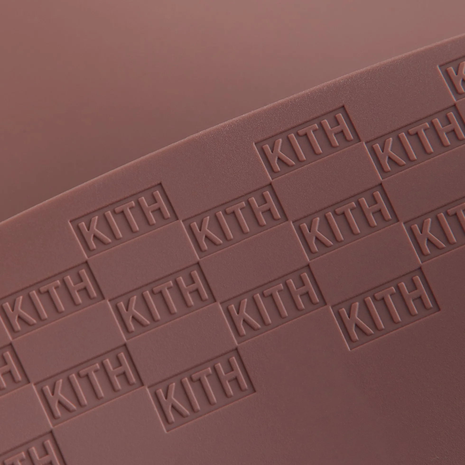 Kith Kids for Mushie Silicone Baby Bib
