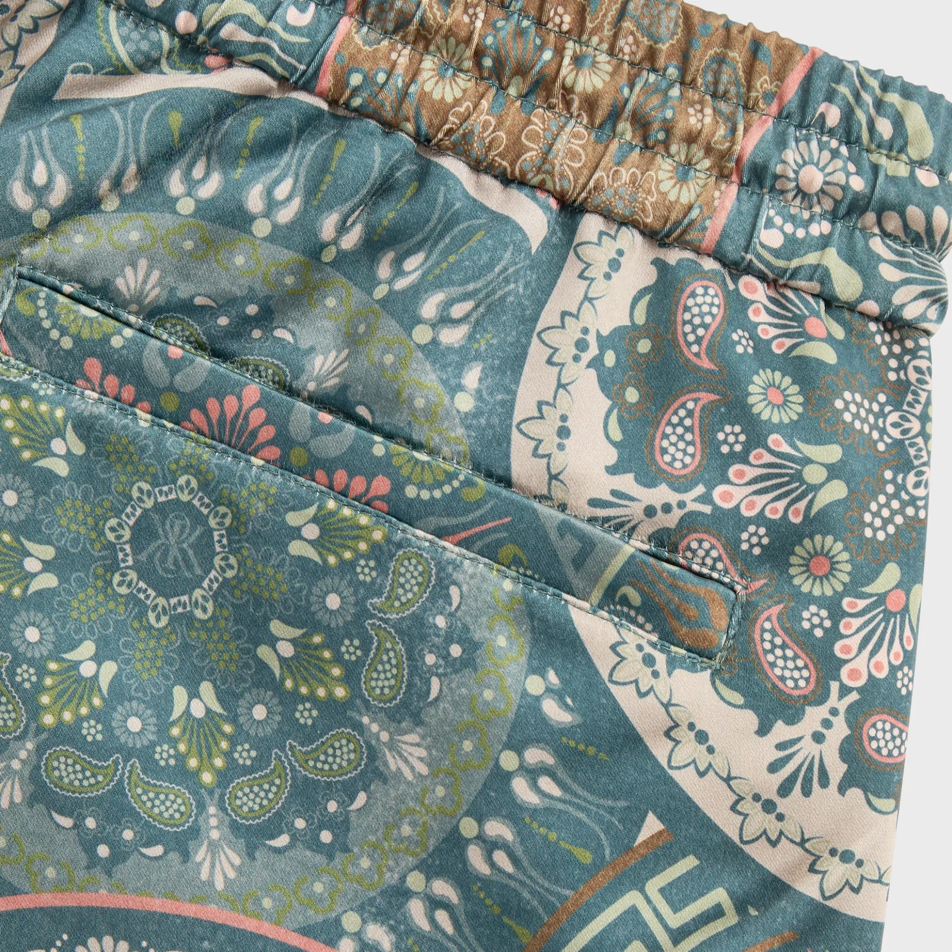 Kith Mosaic Mandala Active Short