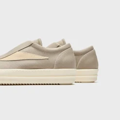 Laceless Vintage Sneaks
