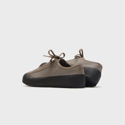 Low Top Sneakers