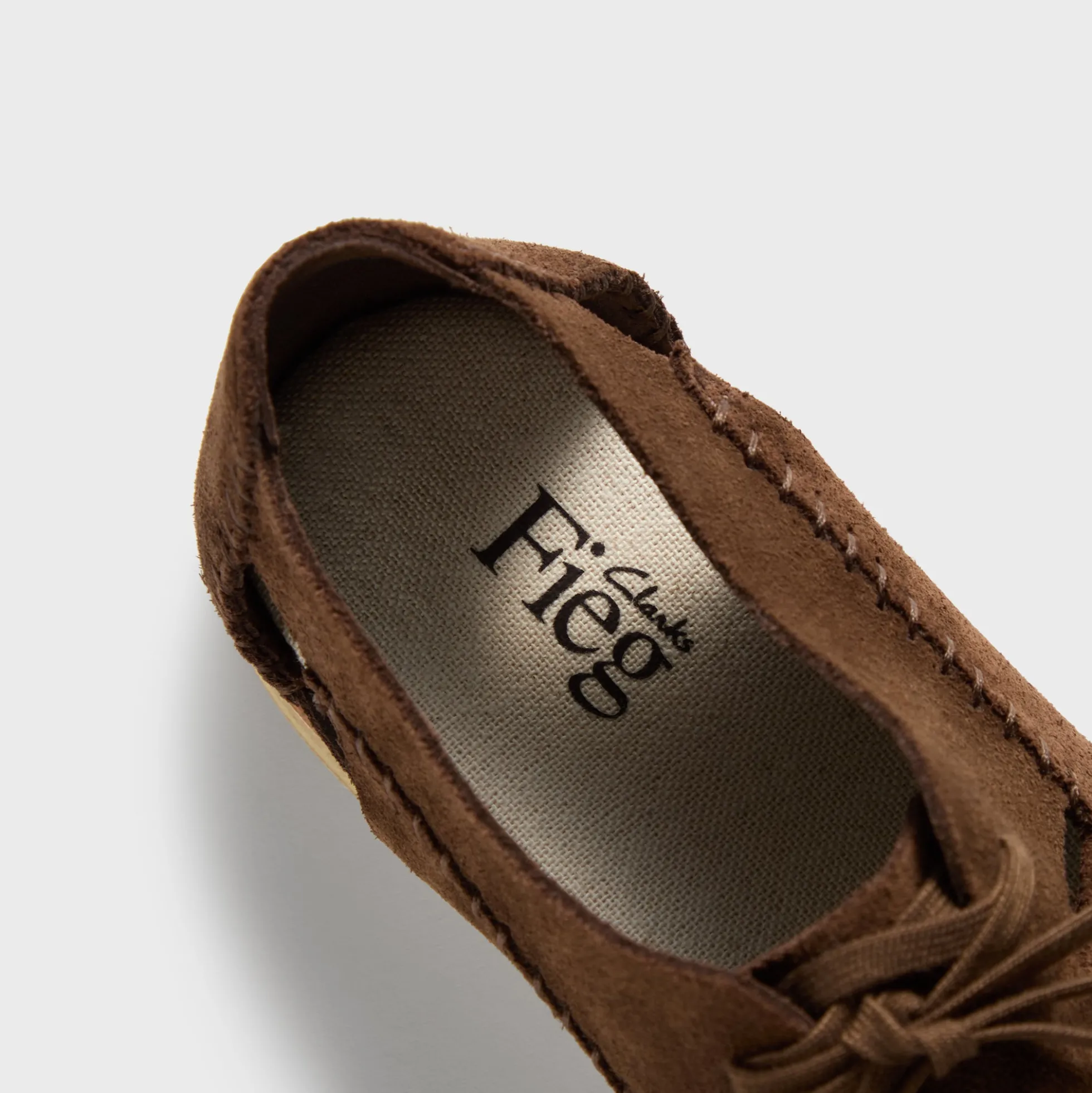 PRE-ORDER | 8th St by Ronnie Fieg for Clarks Originals Ridgevale