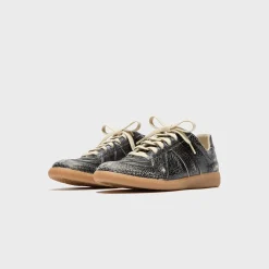 Replica Sneaker