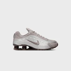 Shox R4