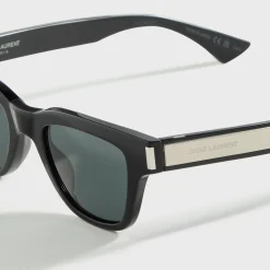 Square Frames