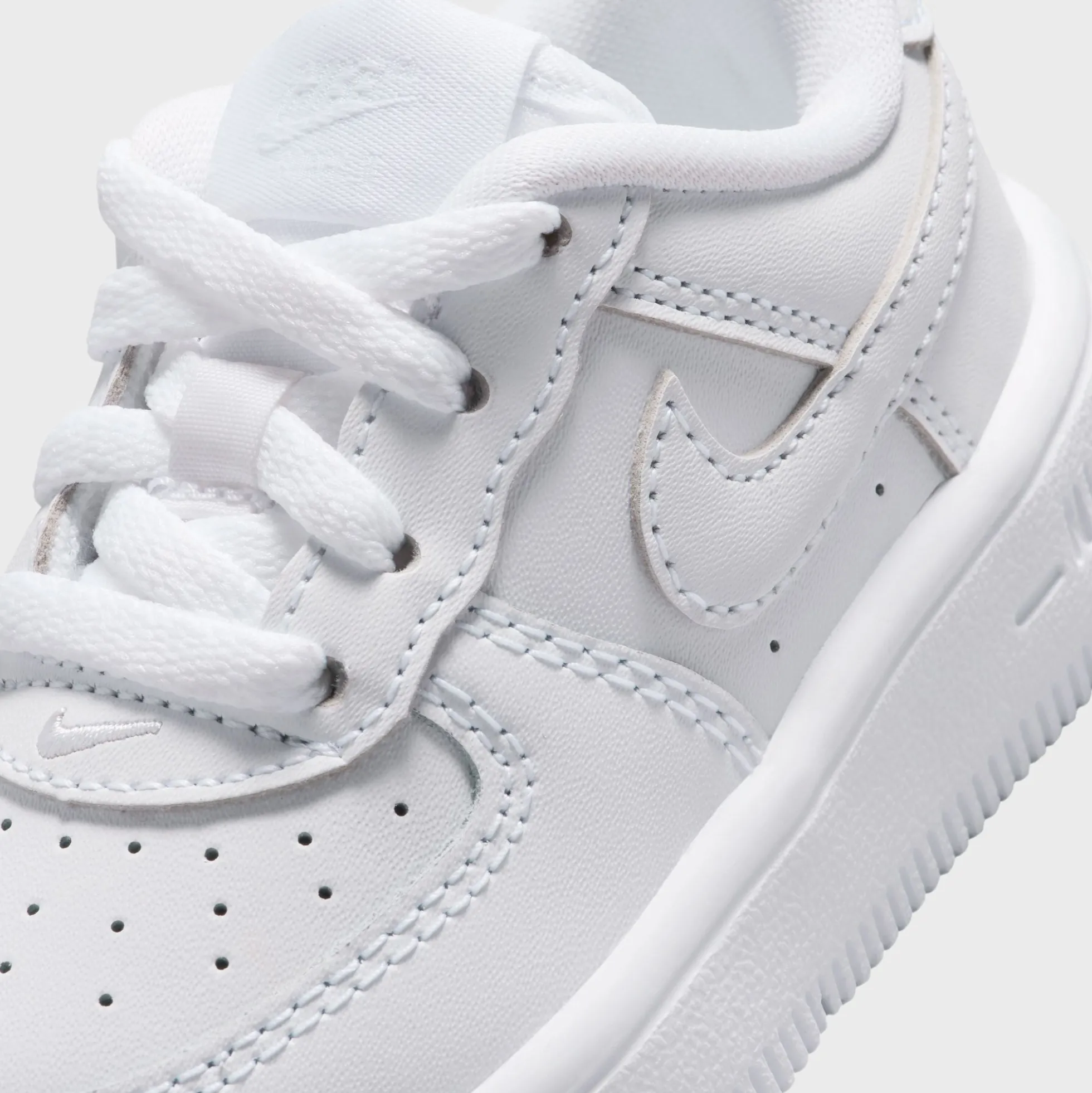 TD Force 1 Low Lace