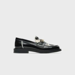 Vinyl Embroidered Leather Loafers