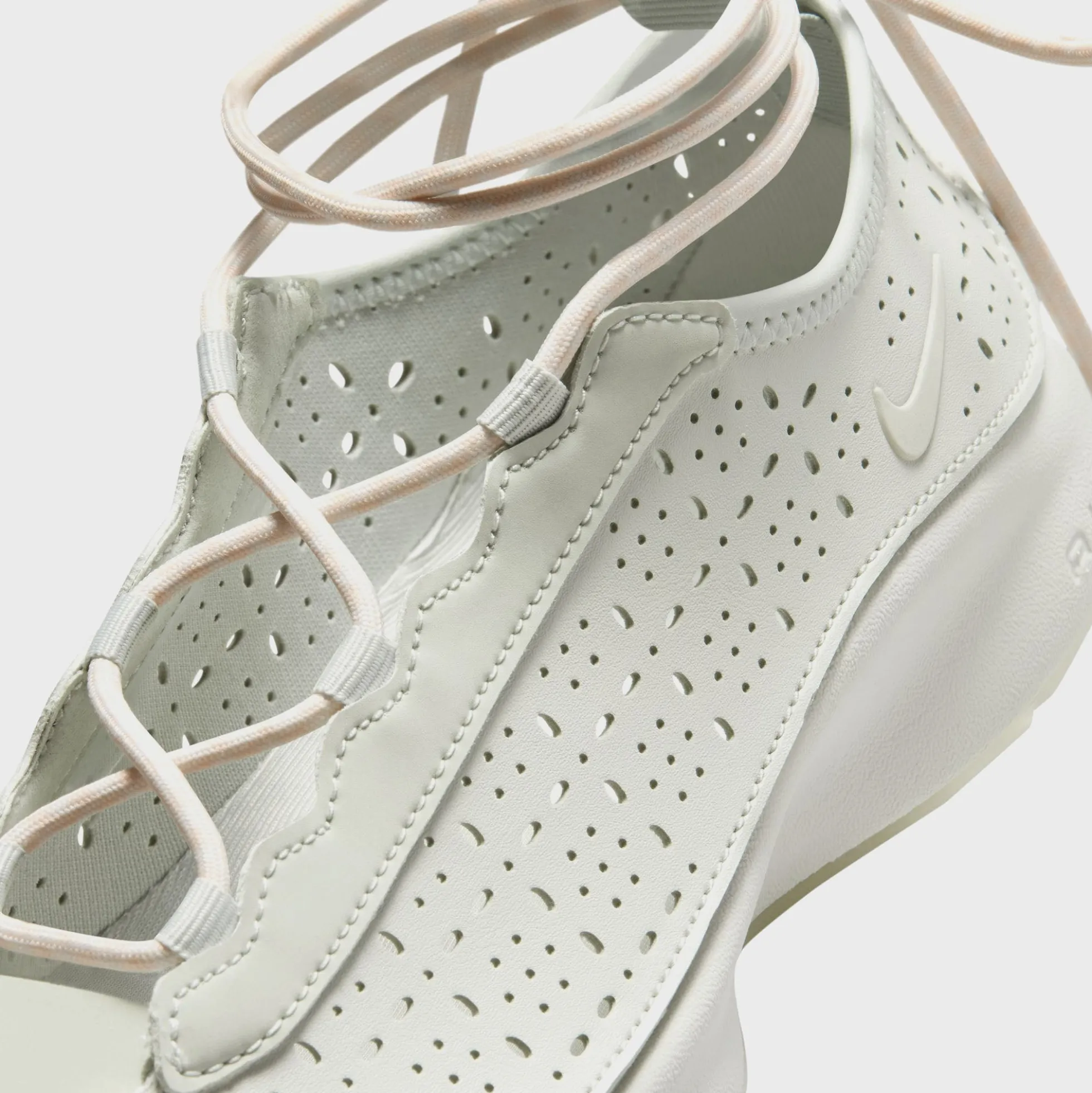 WMNS Air Superfly