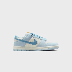 WMNS Dunk Low SE