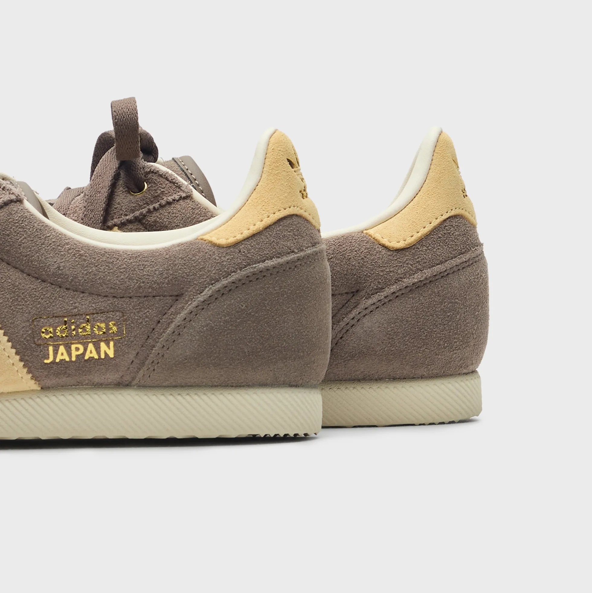 WMNS Japan