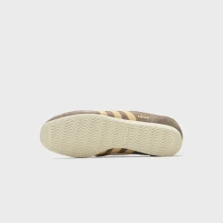WMNS Japan