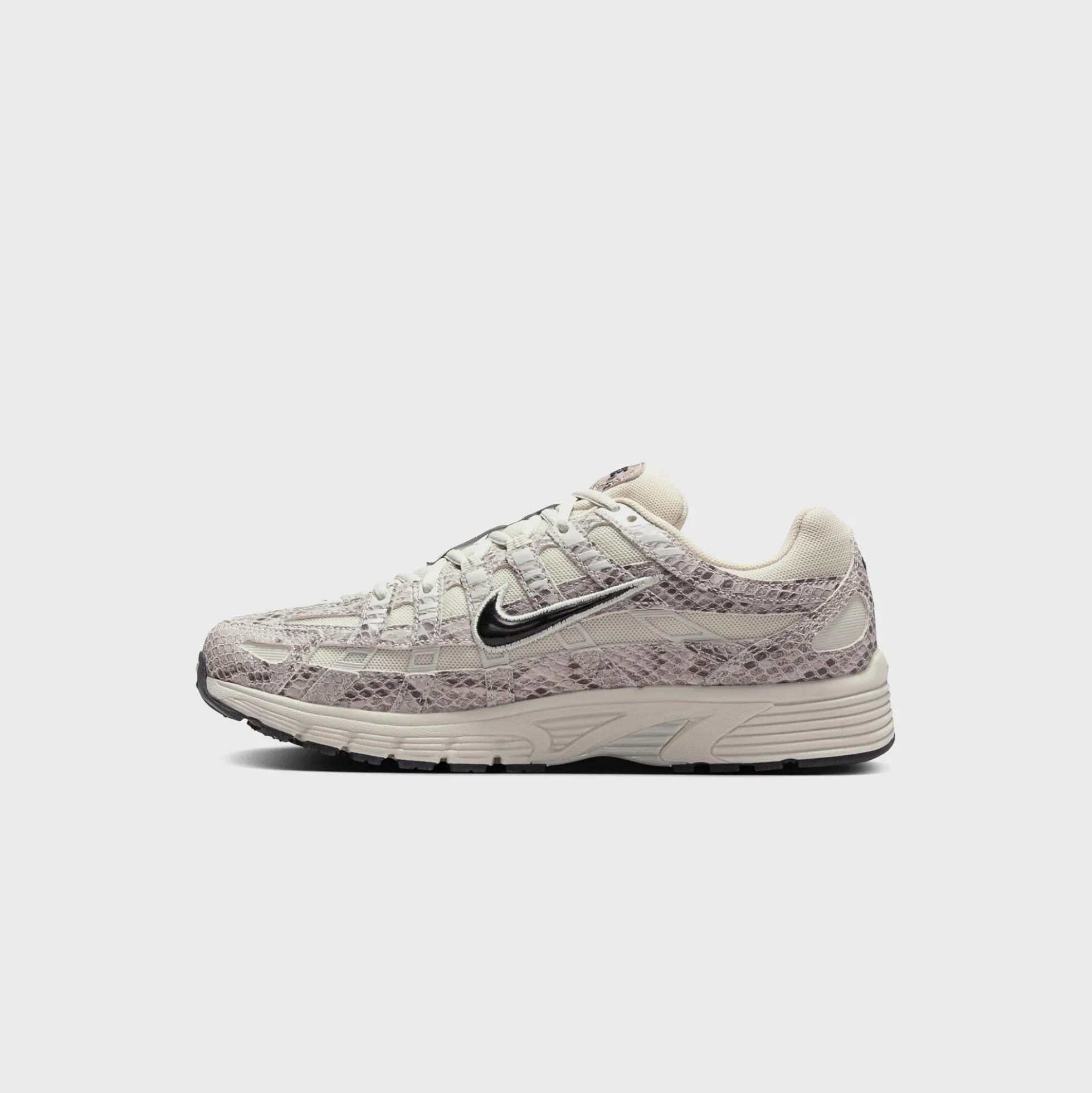 WMNS P-6000 SE