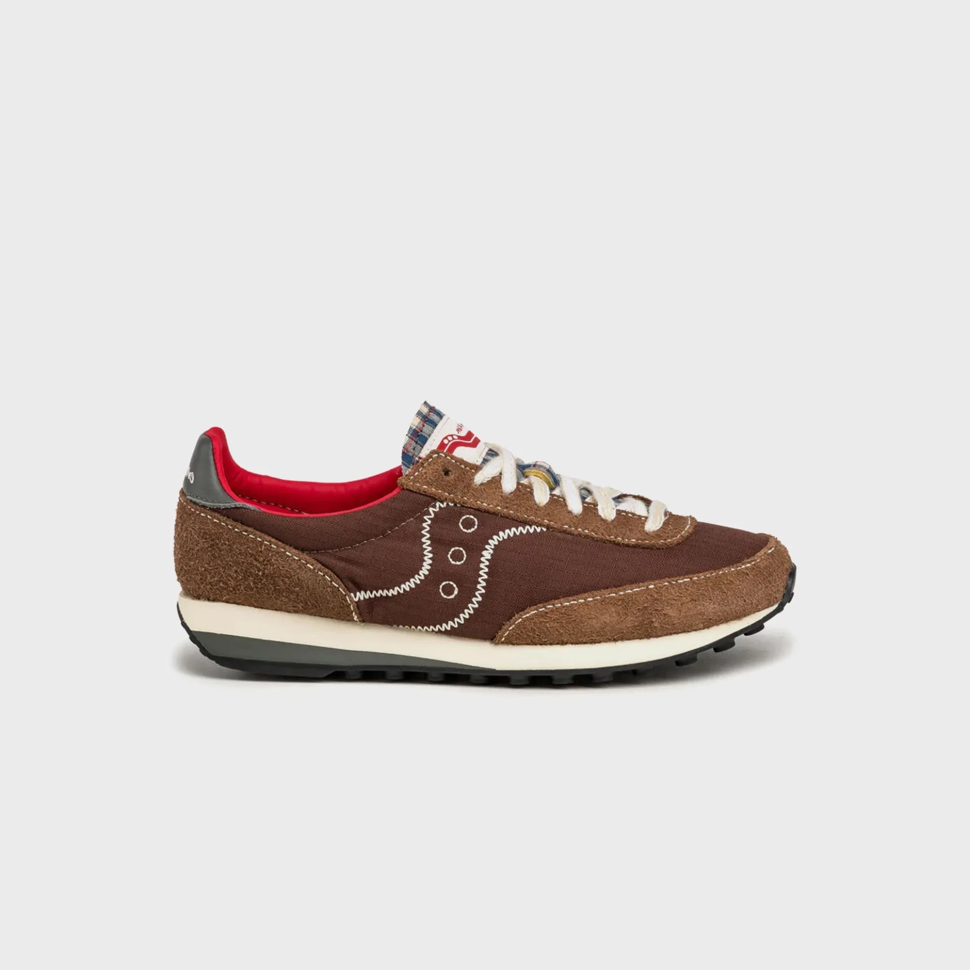 x Estudio Niksen Trainer 80