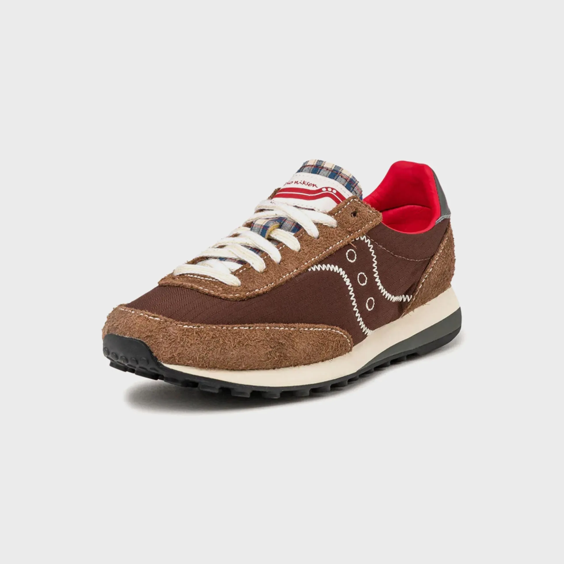 x Estudio Niksen Trainer 80